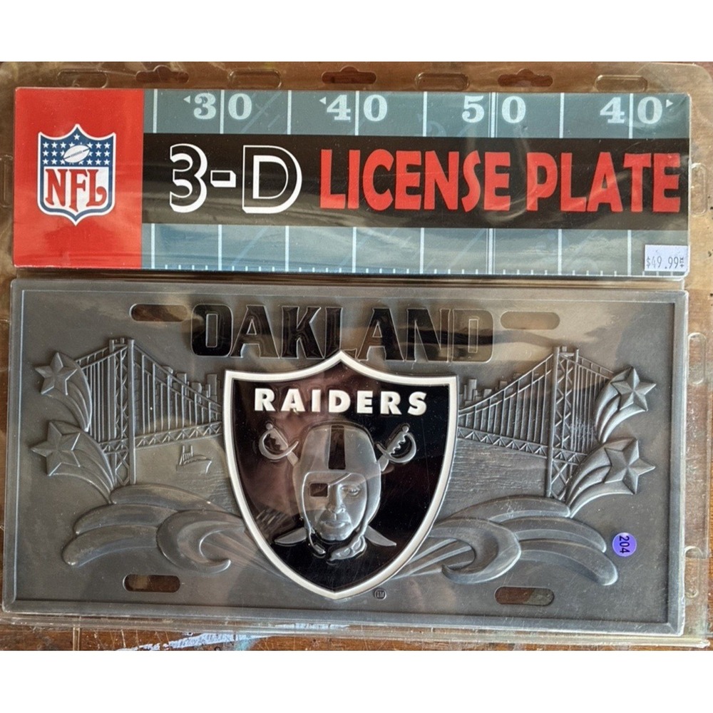 Vintage Oakland Raiders NFL 3-D Zinc License Plate Pewter Finish Siskiyou Sports